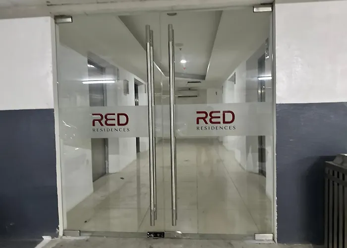 Deluxe With Parking In Red Residences Chino Roces Ave, Makati By Prime Manille