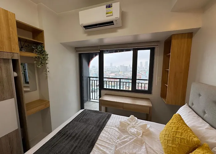 Deluxe With Parking In Red Residences Chino Roces Ave, Makati By Prime