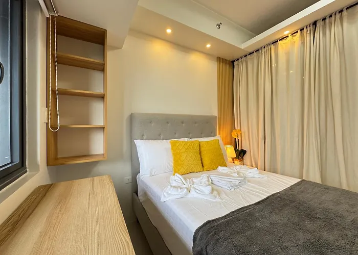 Deluxe With Parking In Red Residences Chino Roces Ave, Makati By Prime * Manille