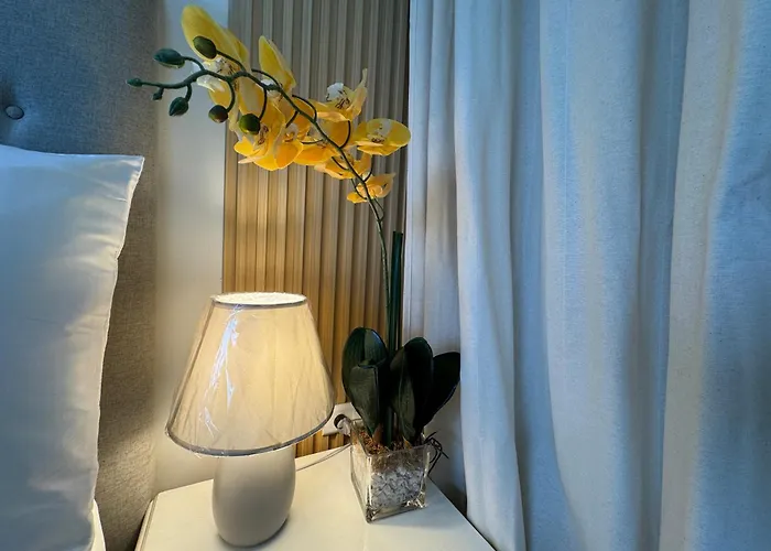 Appartement Deluxe With Parking In Red Residences Chino Roces Ave, Makati By Prime *